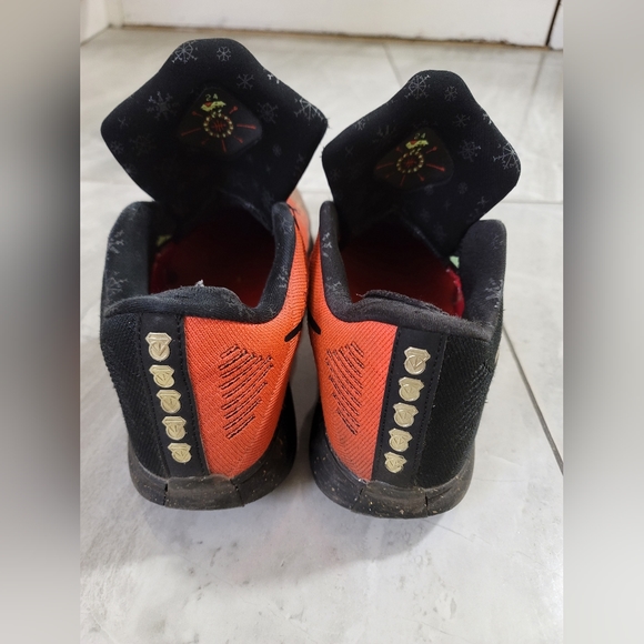 kobe christmas shoes 2020